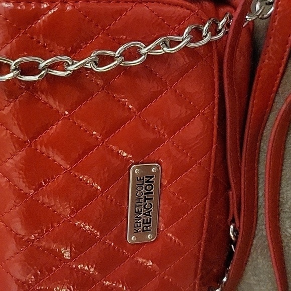 Kenneth COLE REACTION 1990s Red Quilted Holiday Chain Crossbody Envelope Purse - Picture 5 of 14